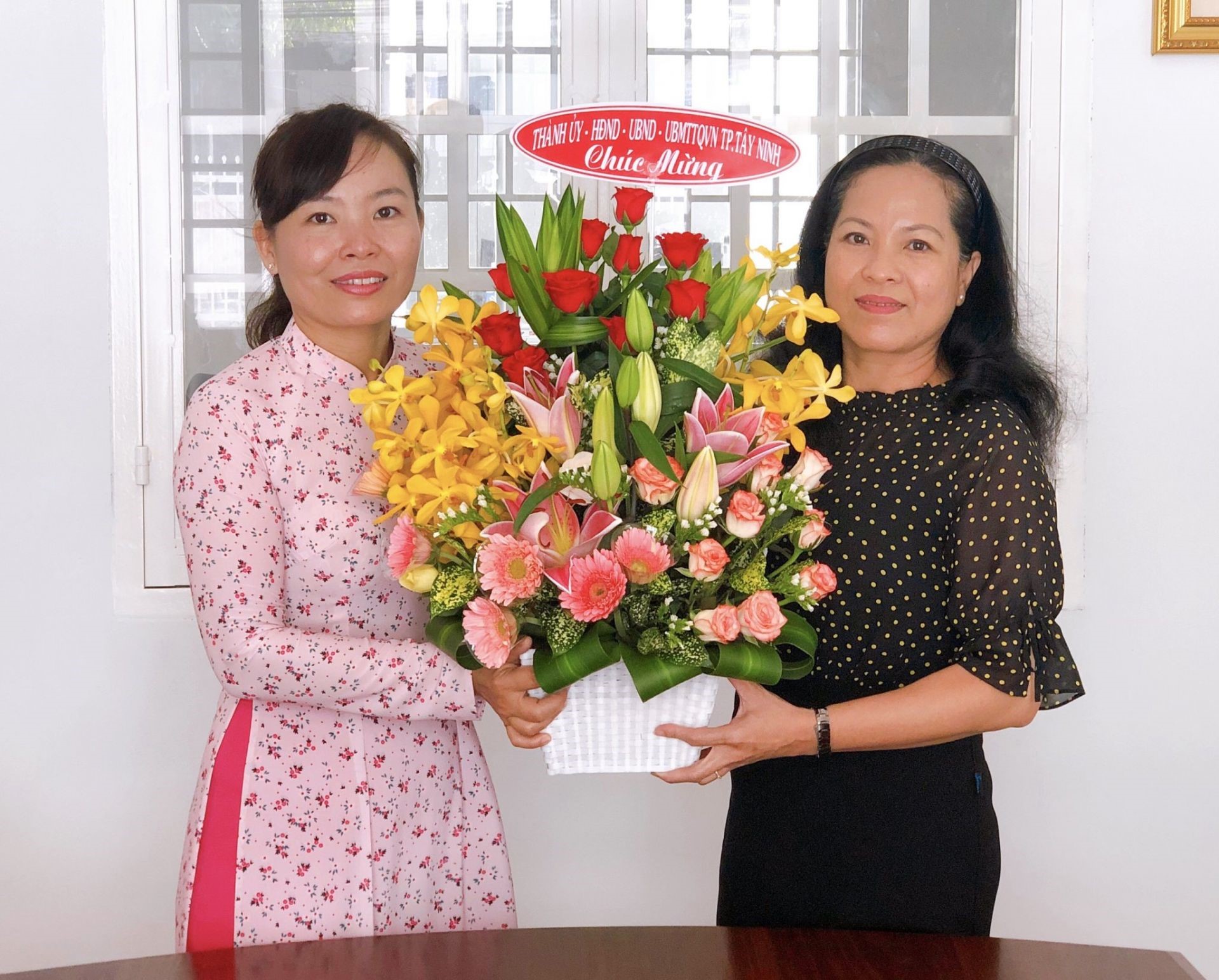 Lãnh đạo Thành uỷ Tây Ninh chúc mừng Ngày báo chí cách mạng Việt Nam tại Trung tâm văn hoá, thể thao và truyền thanh